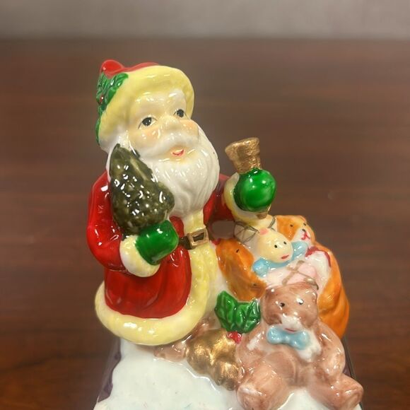 Kurt S. Adler Santa Porcelain Hinged Box. kk141 - Picture 3 of 6